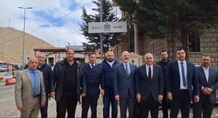 اجتماع عند معبر الجديدة لبحث تنظيم دخول الشاحنات اللبنانية الأراضي السورية