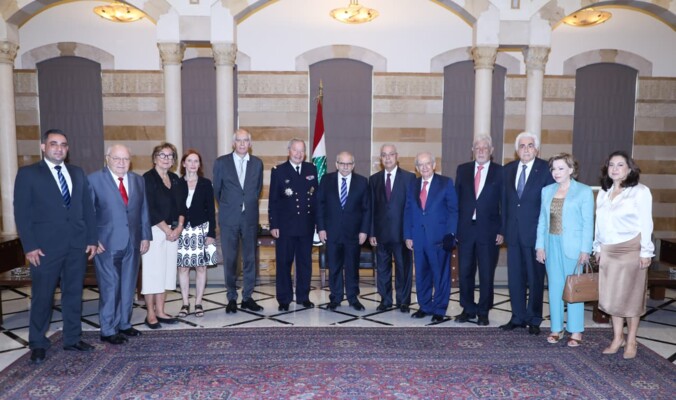 سلام بحث مع وفد جمعية "جوقة الشرف" الفرنسية بالعلاقات اللبنانية- الفرنسية واستقبل مفتي راشيا