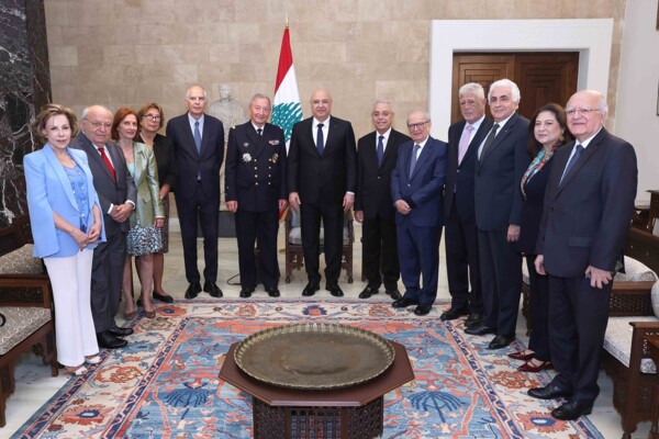 الرئيس عون التقى رئيس جمعية اعضاء جوقة الشرف: لاستمرار التعاون بين فرع لبنان والجمعية الأُم في باريس
