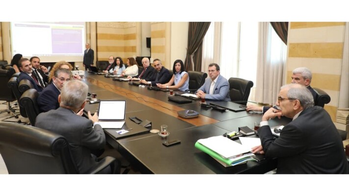 طاولة مستديرة برئاسة سلام في السراي في خطوة تسبق ورشة عمل لمناقشة سبل تفعيل "الشباك الواحد لمتابعة التراخيص"