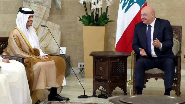 حركة موفدين كثيفة إلى لبنان... ماذا يجري خلف الكواليس؟