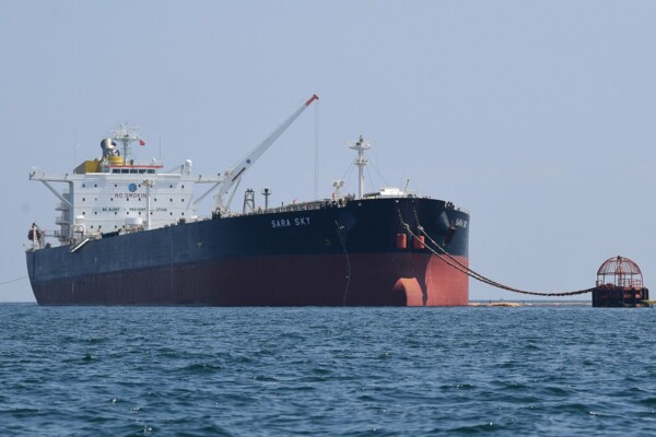 وصول النفط الروسي إلى الفلبين بعد إعلان البلاد حالة طوارئ في مجال الطاقة