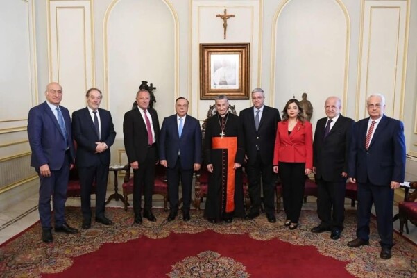 رئيس الرابطة المارونية استقبل وفدا من بلدية رميش وزار بكركي: نؤيد مبادرة رئيس الجمهورية للتفاوض والخروج من المأزق