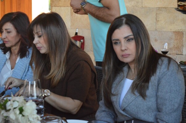 افتتاح القرية الميلادية في Serenata بمشاركة إعلامية بدعوة من الوزيرة السابقة زينة عكر