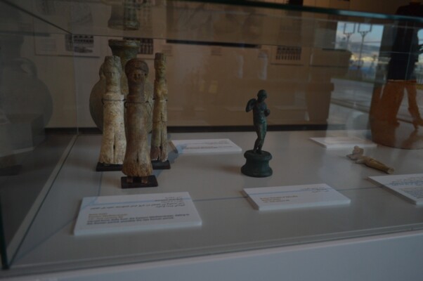 افتتاح القرية الميلادية في Serenata بمشاركة إعلامية بدعوة من الوزيرة السابقة زينة عكر