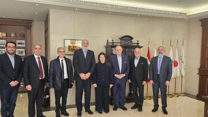 البستاتي التقى تجمّع رجال وسيدات الأعمال اللبنانيين: لايجاد حل جذري لموضوع رسوم تعويضات الضمان