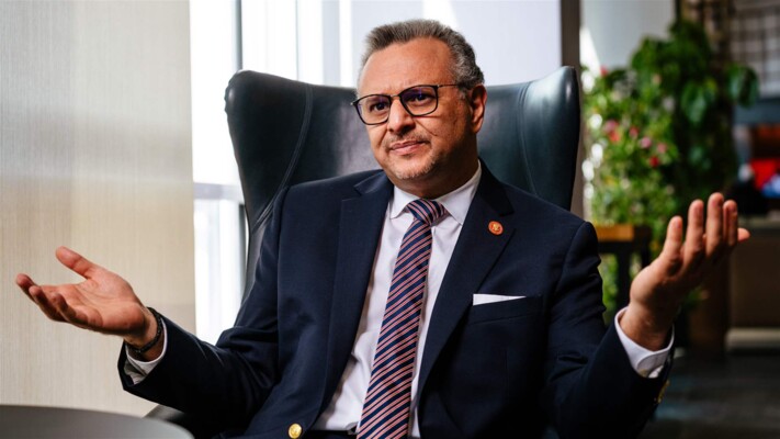 مسعد بولس: جانبا النزاع في السودان يقتربان من إجراء محادثات مباشرة لإنهاء الحرب