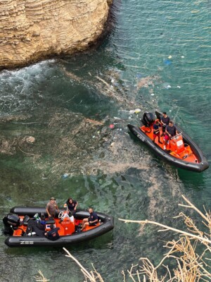 الدفاع المدني: تنظيف الشير الصخري في الروشة والشاطئ والمساحات المائية القريبة من الساحل