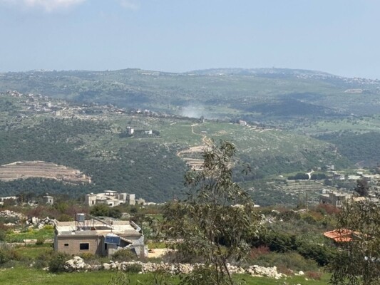 "المنار": الجيش الإسرائيلي نفذ أعمال تمشيط في رشاف تزامنا مع قصف تنفذه دبابة ميركافا باتجاه المنازل وأعمال تفجير مستمرة".