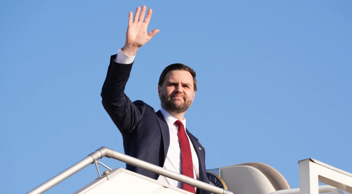 "أكسيوس": فانس سيسافر إلى باكستان اليوم من أجل إجراء محادثات مع إيران