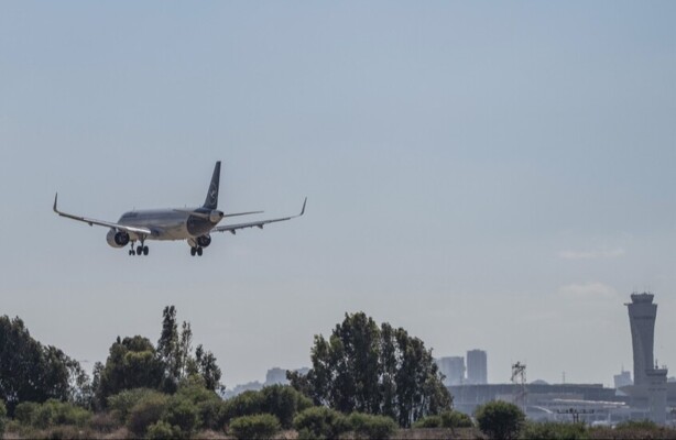 رويترز عن رئيس الاتحاد الدولي للنقل الجوي: تصاعد الصراع بالشرق الأوسط سيرفع أسعار التذاكر ولن يخرج أحد رابحا