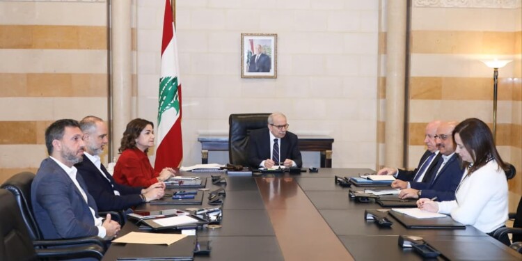 سلام ترأس اجتماعاً وزارياً في السراي لمتابعة خطة الاستجابة واخر التطورات المتعلقة بالنزوح