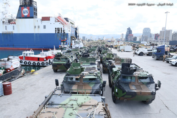 الجيش تسلم 39 ناقلة جند هبة من السلطات الفرنسية وروفو أكدت دعم بلادها له بوصفه الضامن لأمن لبنان