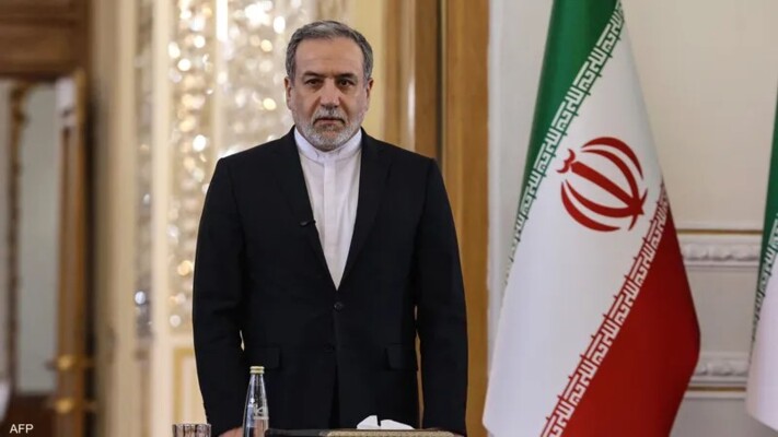 وصول وزير الخارجية الإيراني عباس عراقجي إلى إسلام آباد