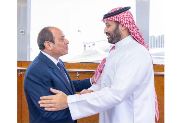 بن سلمان استقبل السيسي وأكدا أن "تكرار الهجمات الإيرانية يشكل تصعيدًا خطيرًا يهدد أمن المنطقة"