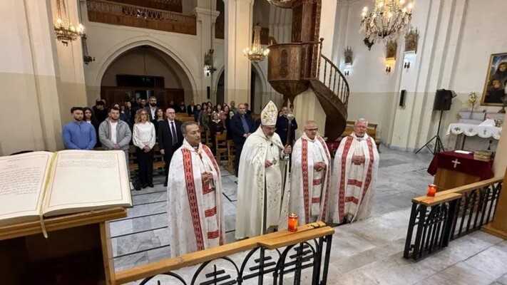 سويف في قداس عيد الفصح: لمدّ يد العون الى الاخوة النازحين والتخفيف من معاناتهم