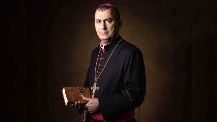 انتخاب المطران إميل نونا بطريركا جديدا على الكنيسة الكلدانية