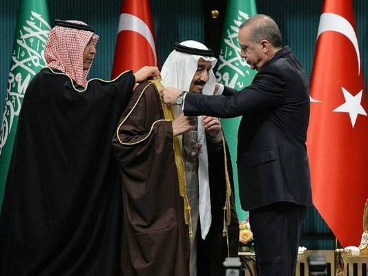 أردوغان اتصل بالملك السعودي وأكد الجانبان أهمية تطوير علاقات بلديهما