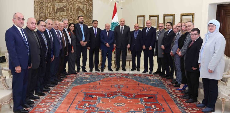 الرئيس عون: هناك فكرة لإعادة النظر برواتب القطاع العام والإضراب يشل الدولة ويحرمها من المداخيل