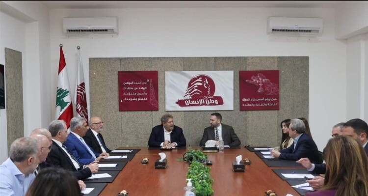 الصايغ باسم "التقدمي الاشتراكي" بعد لقاء مع افرام: نحن على مفترق طرق خطير والتعاون مطلوب من الجميع