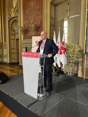 لويس لحود تسلم في ديجون الفرنسية شهادة تصنيف زحلة ضمن المدن العالمية للكرمة والنبيذ