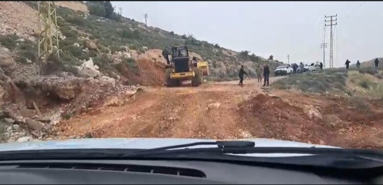 النشرة: اعادة فتح طريق مشغرة في البقاع الغربي بعد تعرضه لغارة إسرائيلية