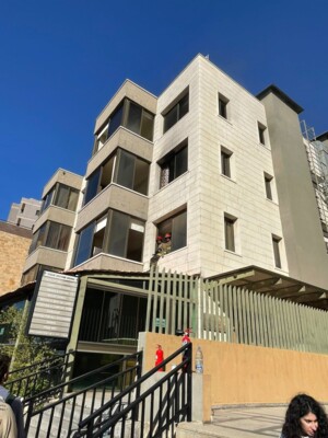 الدفاع المدني: إخماد حريق سيارة في بلدة بلاط وإنقاذ وإسعاف عدد من السكان