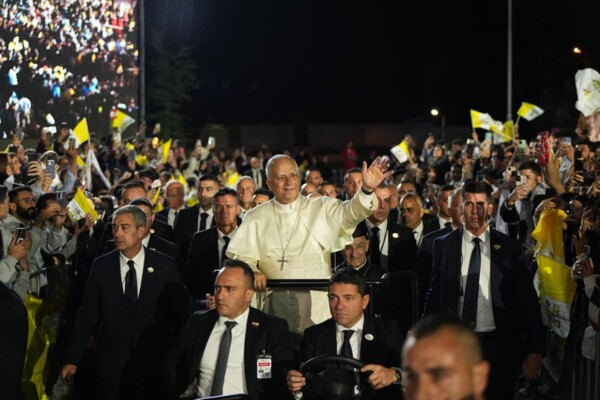 زيارة البابا في زمن الحرب: أي دور للفاتيكان في إعادة تركيب المعادلات؟