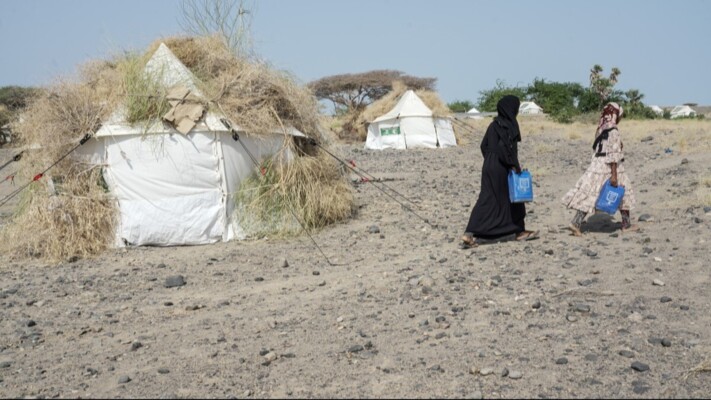الحوثيون يهددون بمواصلة ضرب السعودية والأمم المتحدة تحذر من كارثة إنسانية في اليمن