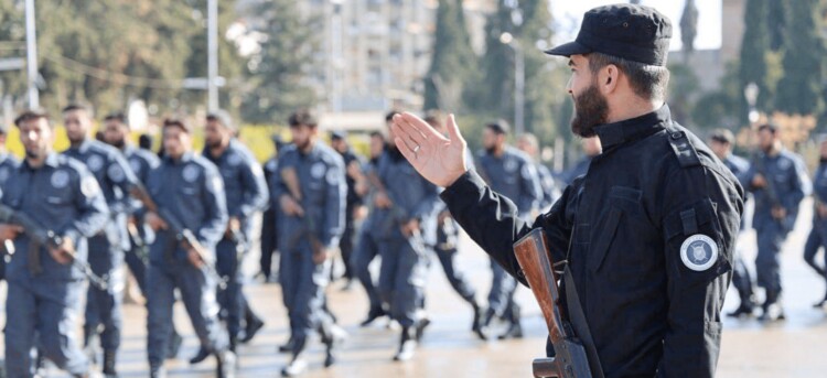 السلطات السورية أعلنت توقيف سبعة أشخاص بعد وفاة شاب تعرض للضرب أثناء احتجازه لدى الشرطة