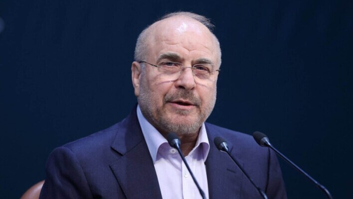 رئيس البرلمان الإيراني: العدو يبعث رسائل تفاوض في العلن ويخطط لهجوم بري في الخفاء