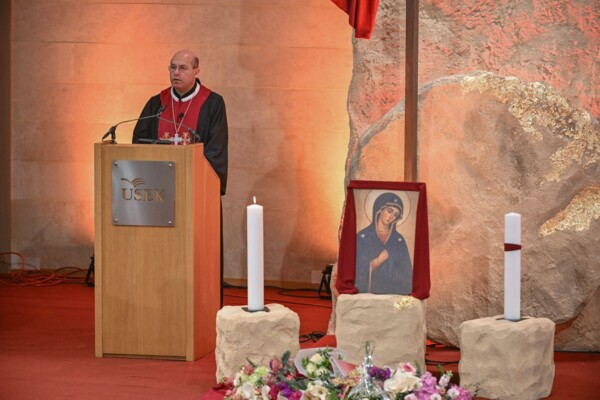 الأباتي محفوظ: أُرهقنا وتعبنا من الحروب والاضطرابات والتعدي على الدولة من الخارج أو الداخل مشجوب