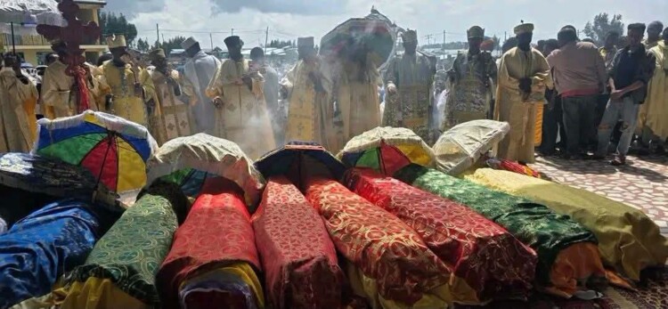 مقتل 14 شخصًا وإصابة 7 آخرين نتيجة انهيار أرضي في دير في إثيوبيا