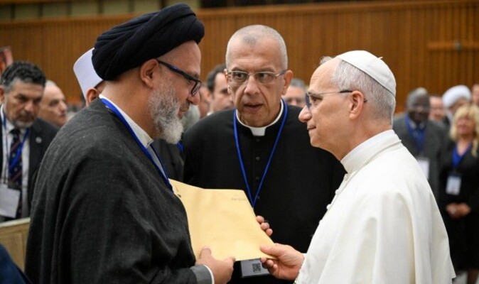 المجلس الإسلامي الشيعي الأعلى قدّم للبابا وثيقة عن الحوار والسلام العالمي