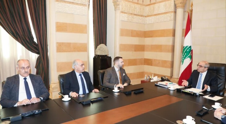 سلام استقبل وفد اللقاء الديمقراطي وبحث معه التطورات وضرورة الابتعاد عن التحريض