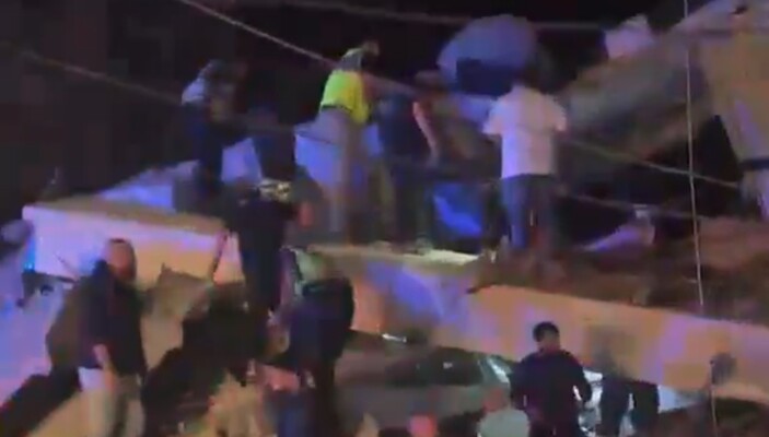 شهداء جراء غارة إسرائيلية دمرت مبنى من 12 طابقًا عند الكورنيش البحري في صور قبل دقائق من بدء الهدنة