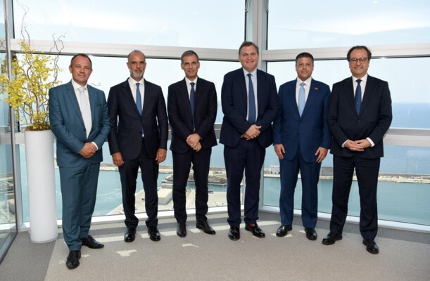 رسامني التقى رئيس مجلس الإدارة والرئيس التنفيذي لمجموعة CMA CGM في مرسيليا وبحث التعاون في قطاعي النقل البحري واللوجستيات
