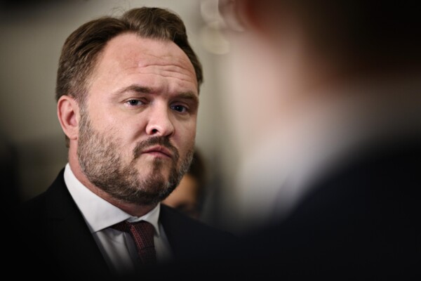 الاتحاد الأوروبي يحث على التأهب لاضطراب طويل الأمد بأسواق الطاقة