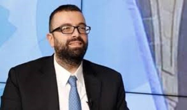 مصادر لبنانية لـ"الحدث": احمد الحريري وحزب الله اتفقا على تعاون انتخابي وتجميد حصر السلاح قبل الانتخابات