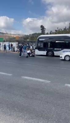 ارتفاع حصيلة إطلاق النار على حافلة في القدس إلى 4 قتلى ونحو 20 جريحا