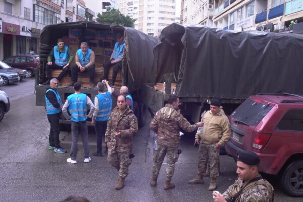 انطلاق الدفعة الثانية من المساعدات الى عين ابل ورميش من جمعية "سطوح بيروت"