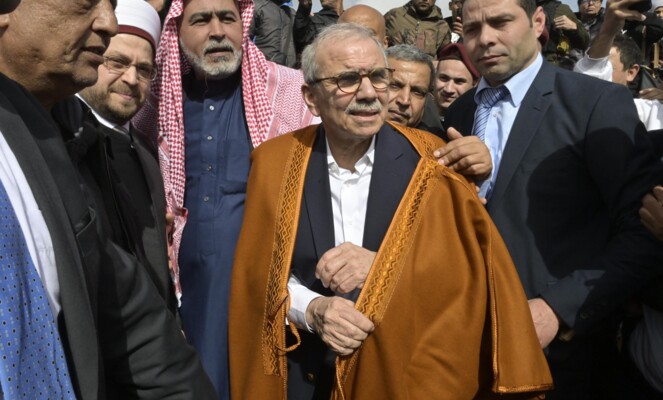 سلام أعلن بدء تنفيذ مشاريع في يارين: بسط سلطة الدولة لا يكتمل إلا بإعادة الإعمار وعودة الخدمات