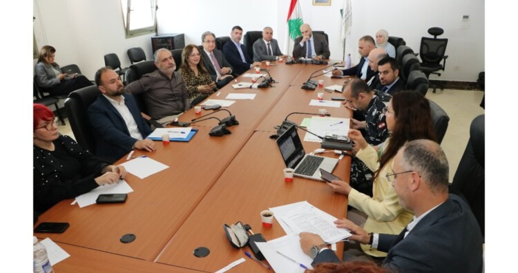 وزير الصحة ترأس اجتماع اللجنة الوطنية لمكافحة التدخين: لإعداد دراسة عن أكياس النيكوتين ومخاطرها