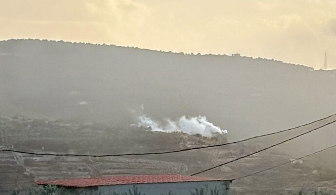 "المنار": الجيش الإسرائيلي استهدفت بالقذائف الضوئية أطراف بلدة بيت ليف