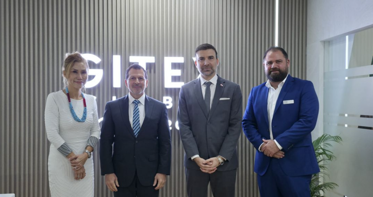 لقاءات استراتيجية لشحادة مع كبرى شركات التكنولوجيا العالمية في دبي