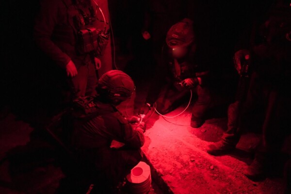 الجيش الإسرائيلي زعم قتل عنصر في حزب الله بغارة على خربة سلم وتدمير مبنى للحزب في يارون