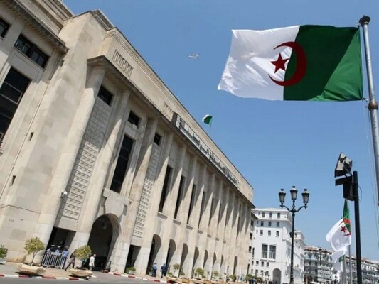 مجلس النواب الجزائري يصوّت لصالح توسيع الجرائم المشمولة بالإعدام