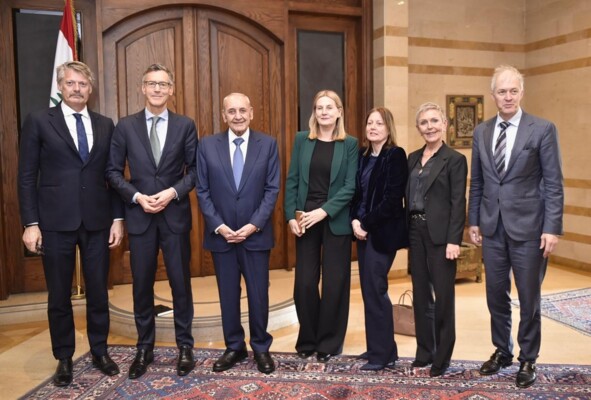 بري تابع تطورات الاوضاع والمستجدات السياسية والميدانية مع المدير الإقليمي لمنظمة اليونيسف وعدد من السفراء