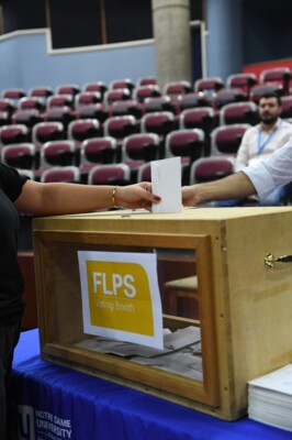 الأب الخوري بمناسبة انتخابات الهيئة الطلابية بجامعة سيدة اللويزة: الديمقراطية هي الوسيلة التي تمكننا من احترام الرأي الآخر