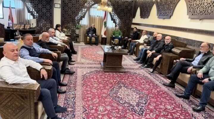 إجتماع لرؤساء بلديات اتحاد بلديات صيدا – الزهراني مع محافظ الجنوب للبحث في تداعيات النزوح وتعزيز التنسيق